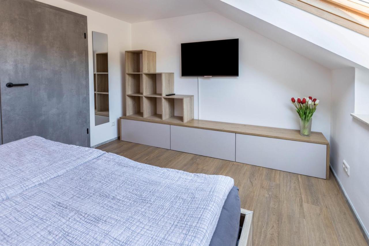 Apartment Zeichner